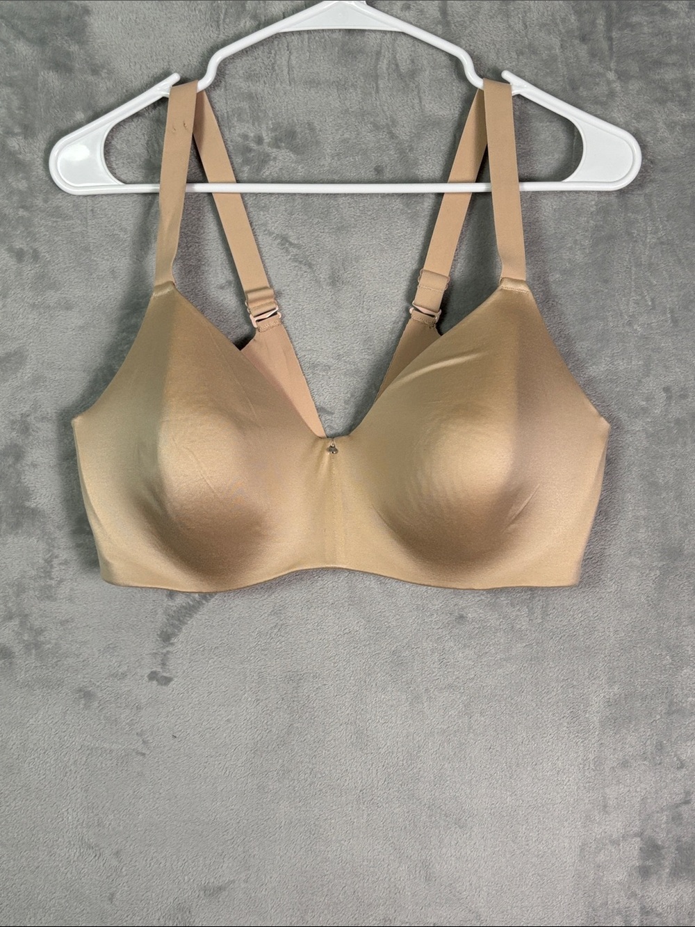 Bali Nude Underwire Lightly Lined Soft Cup Bra Size 38D